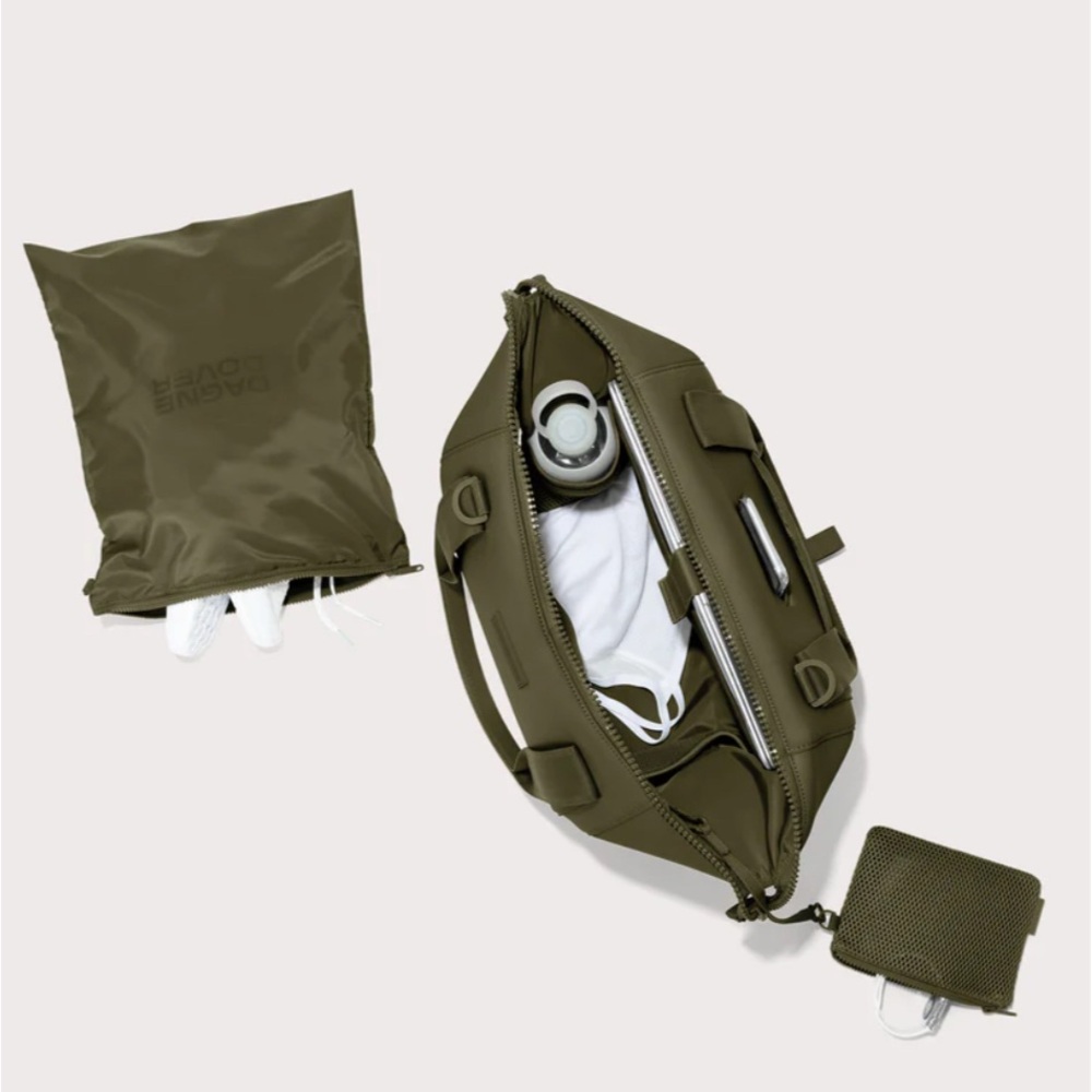 BRAND NEW duffel / overnight / gym bag. Dagne Dover green - Picture 3 of 4